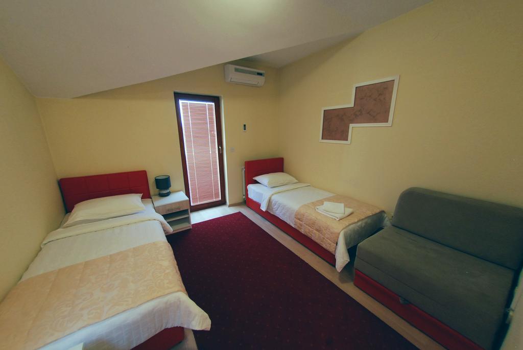 Lukavica Hotel Arizona Sarajevo المظهر الخارجي الصورة
