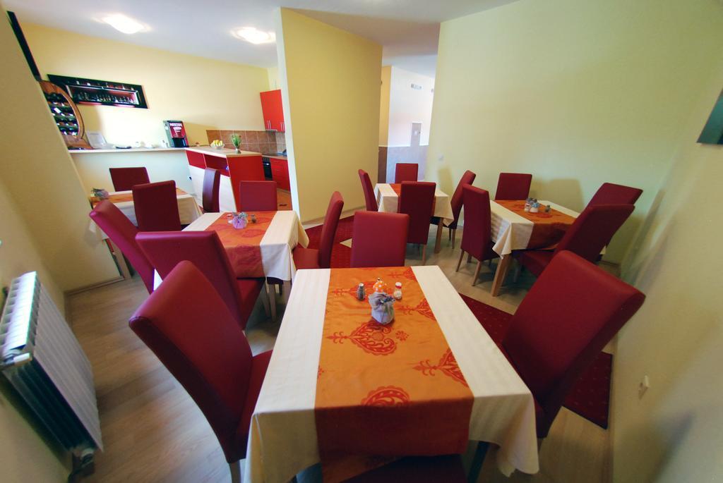 Lukavica Hotel Arizona Sarajevo المظهر الخارجي الصورة