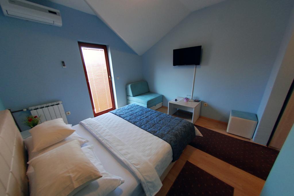 Lukavica Hotel Arizona Sarajevo المظهر الخارجي الصورة
