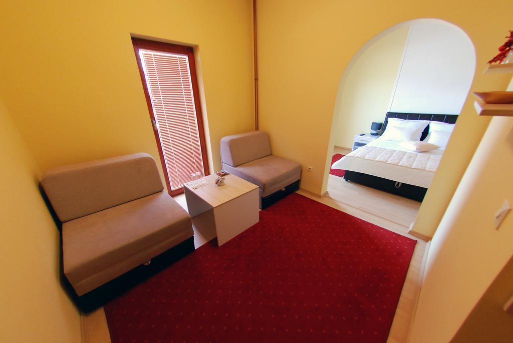Lukavica Hotel Arizona Sarajevo المظهر الخارجي الصورة