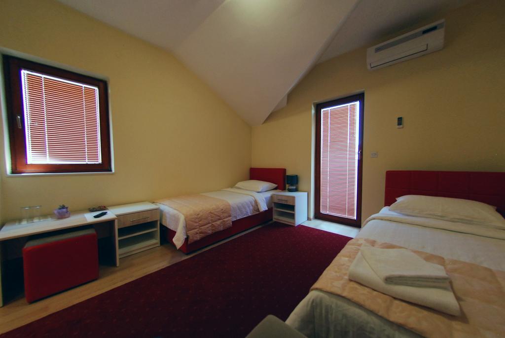 Lukavica Hotel Arizona Sarajevo المظهر الخارجي الصورة