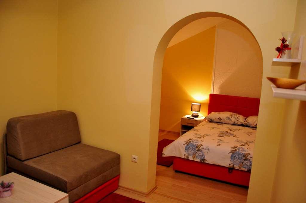 Lukavica Hotel Arizona Sarajevo الغرفة الصورة